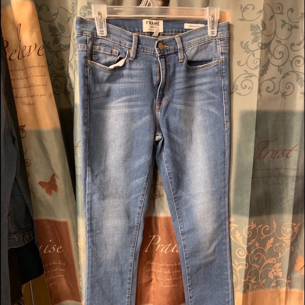 Authentic Frame denim Le Skinny De Jeanne
